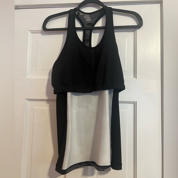 #15 LAUREN RALPH LAUREN • GREEN LABEL • CAMOUFLAGE ATHLETIC RACERBACK TANK - Picture 3 of 7